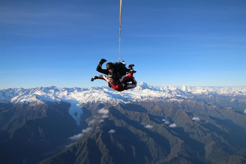 Billet Saut en parachute en tandem à 13 000 pieds au-dessus des glaciers Franz Josef et Fox