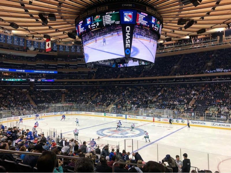 Billet New York Rangers ice hockey game ticket at Madison Square Garden