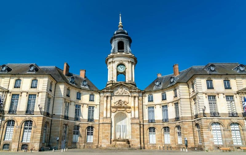 Billet Visite guidée d'initiation à Rennes de 2 heures avec un local