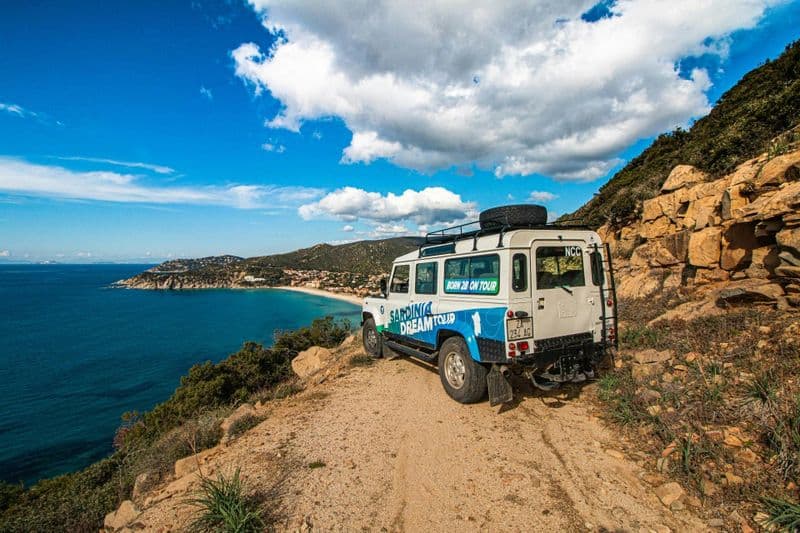 Billet Excursion d'une journée en 4x4 à Villasimius et aux plages de Cagliari