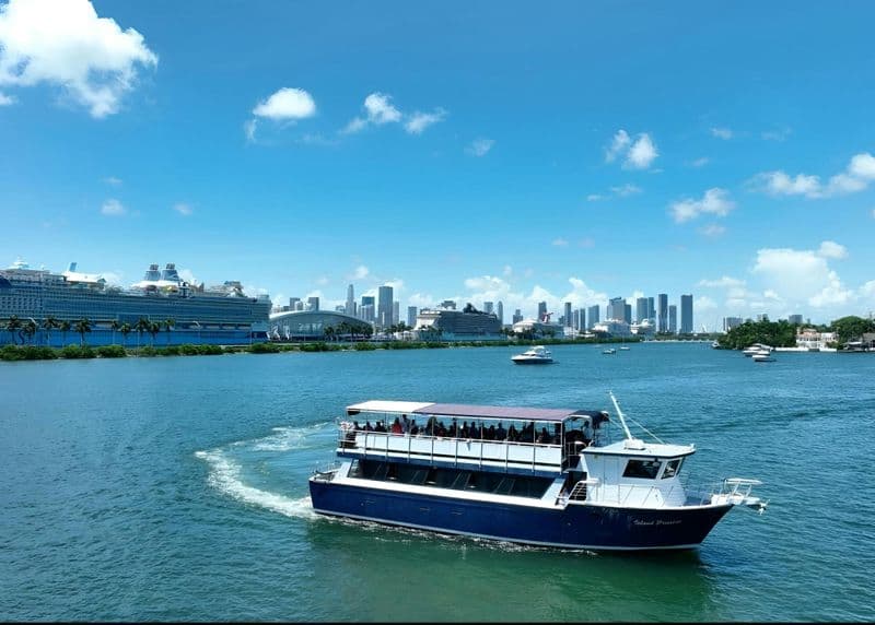 Billet Circuit touristique en bateau dans la baie de Biscayne (Biscayne Bay millionaire's row)