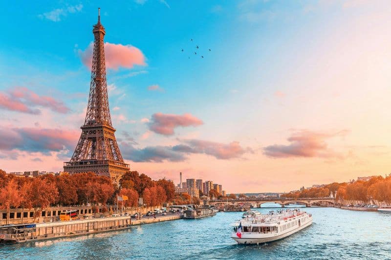 Billet Croisière sur la Seine avec dégustation de crêpes françaises près de la Tour Eiffel