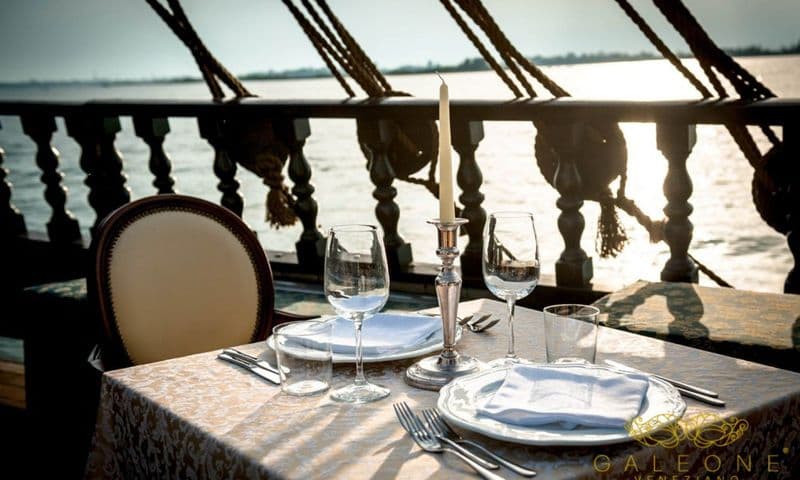 Billet Dîner-croisière en galion à Venise