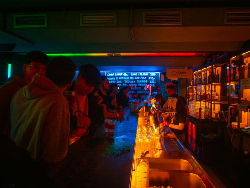 Billet Skip the line pub crawl with VIP treatment in Prague