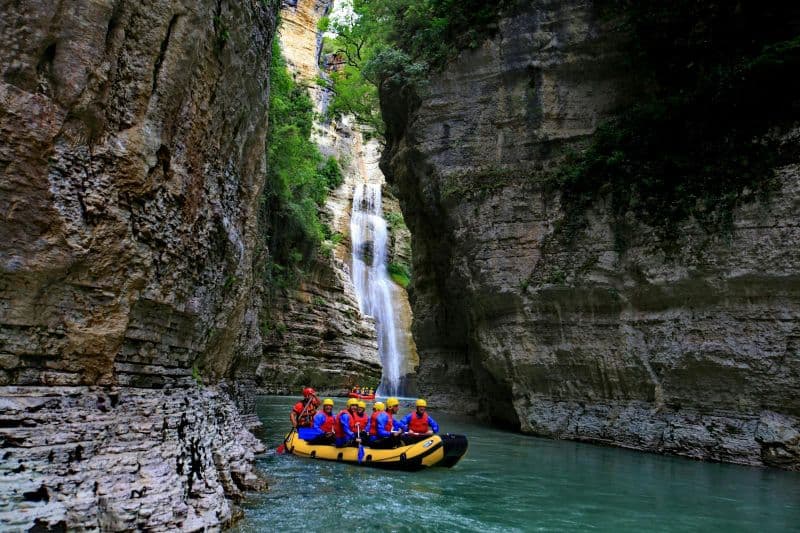 Billet Excursion dans les canyons et rafting sur la rivière Osum