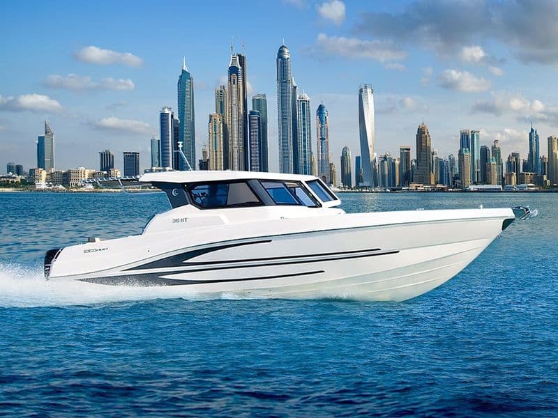 Billet Excursion privée en bateau à Dubaï sur le bateau Thunder