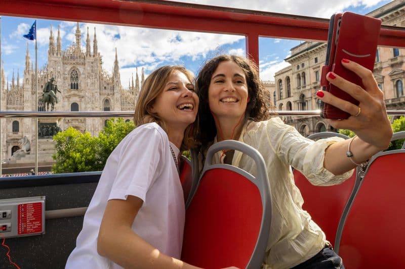 Billet Milan hop-on hop-off bus tour: 24, 48, 72-hour tickets