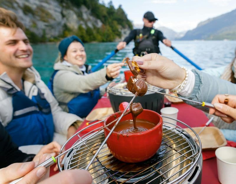 Billet Float Tour with Chocolate Fondue Tasting in Interlaken