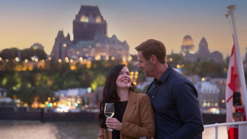 Billet 3 or 5-course dinner cruise with DJ and dancing in Quebec City