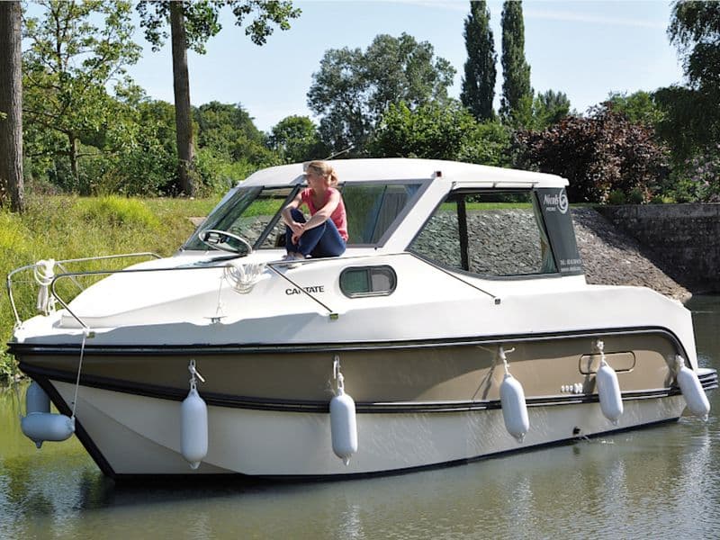 Billet Location de bateau - Nicols Yacht Confort Couple 2-4 p. (Motorboat)
