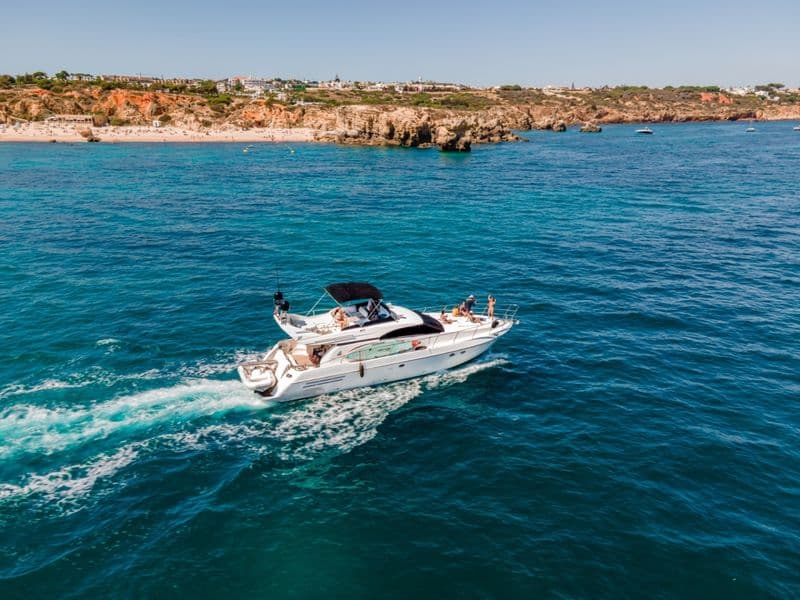 Billet Location de bateau - Azimut 58 Fly (Motorboat)