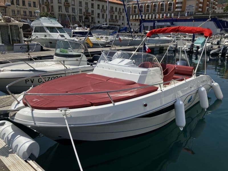 Billet Pacific Craft 630 (Motorboat)