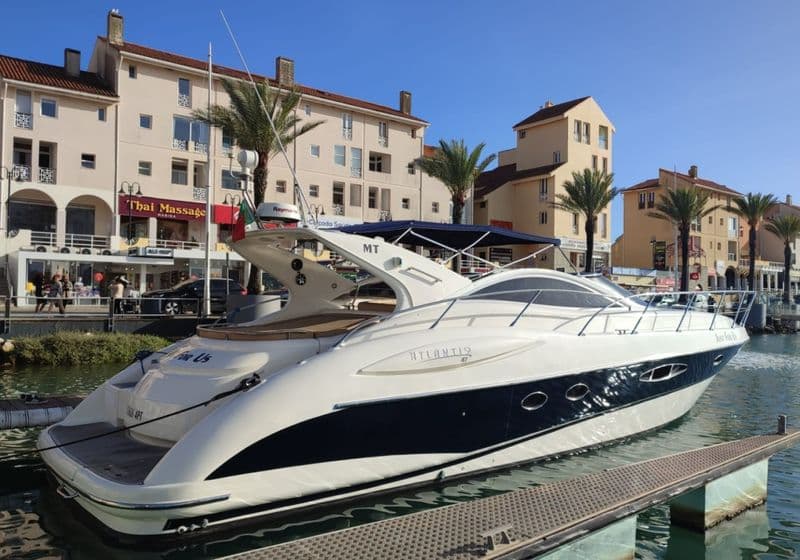 Billet Location de bateau - AZIMUT GOOBY ATLANTIS 47 (Motorboat)