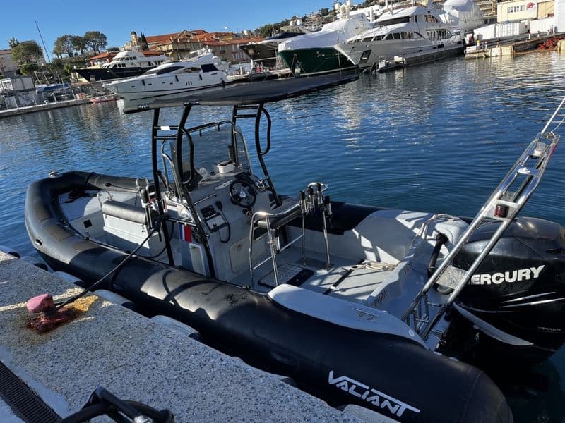 Billet Valiant 760 Sport Fishing (Semi-rigid)