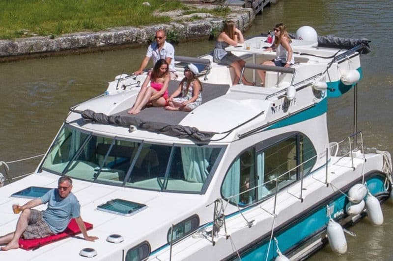 Les meilleures locations de bateaux à Nîmes