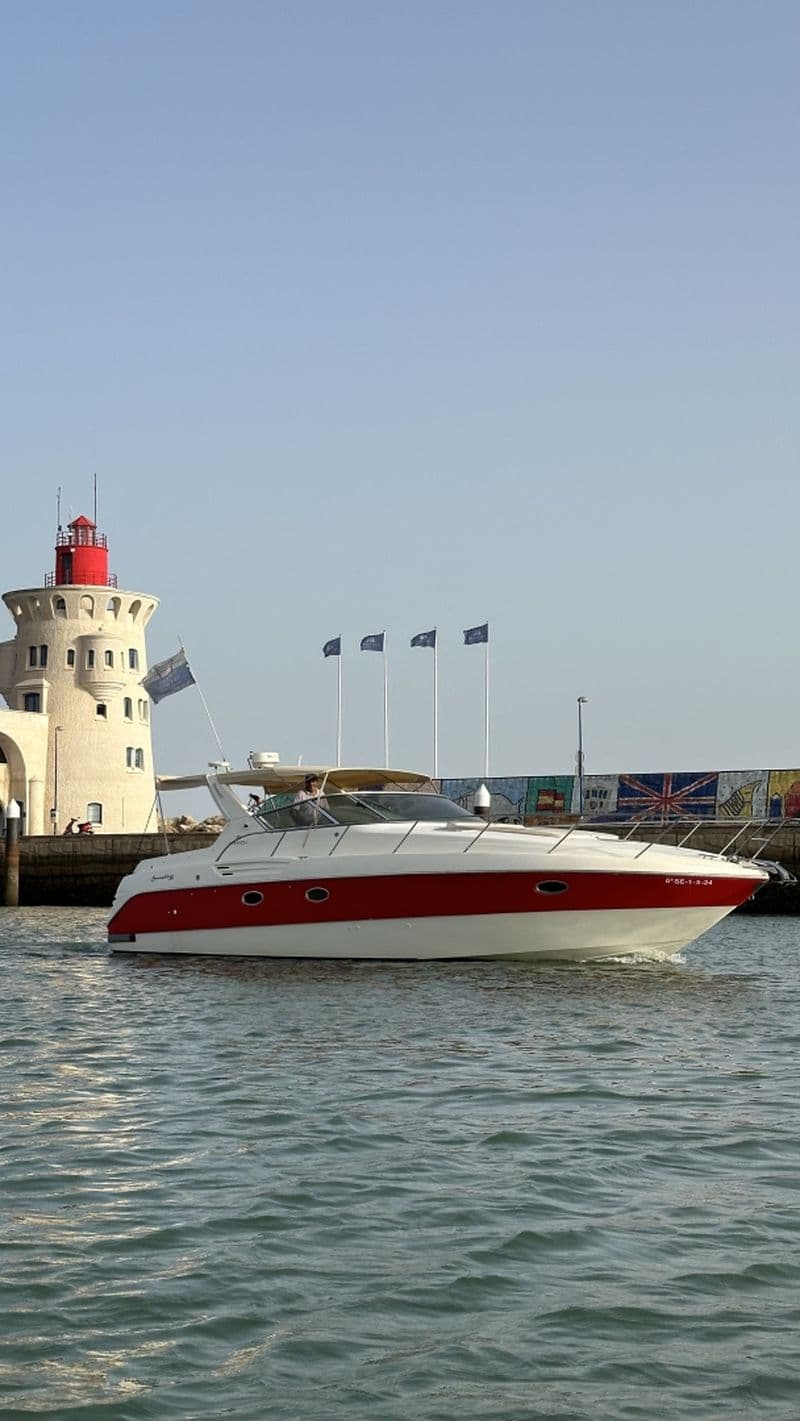 Billet Location de bateau - Bavaria 33 Sport (Motorboat)