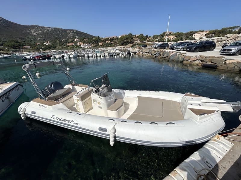 Billet Location de bateau - Capelli Tempest 700 (Semi-rigid)