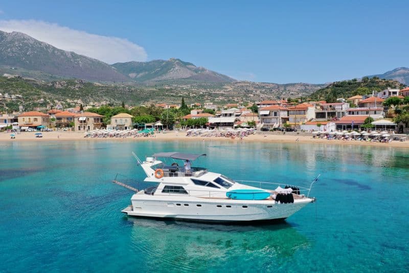 Billet Location de bateau - Ferretti Altura 47 (Motorboat)
