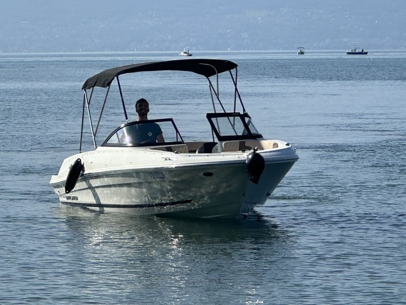 Billet Bayliner VR4 (Motorboat)