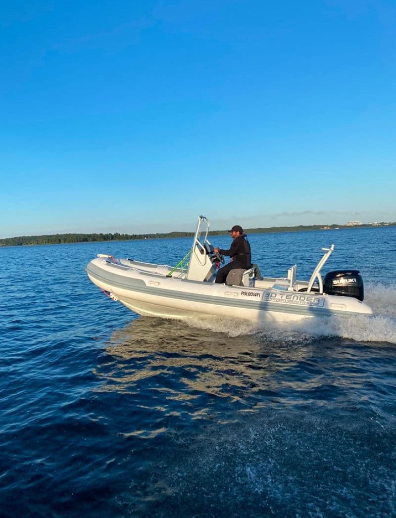 Billet 3D Tender Nividic 550 (Semi-rigid)