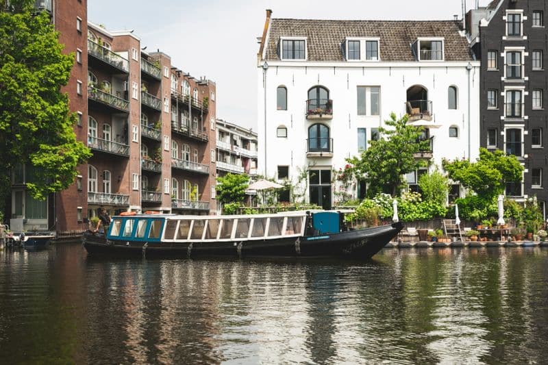 Billet Custom Made Tow Barge