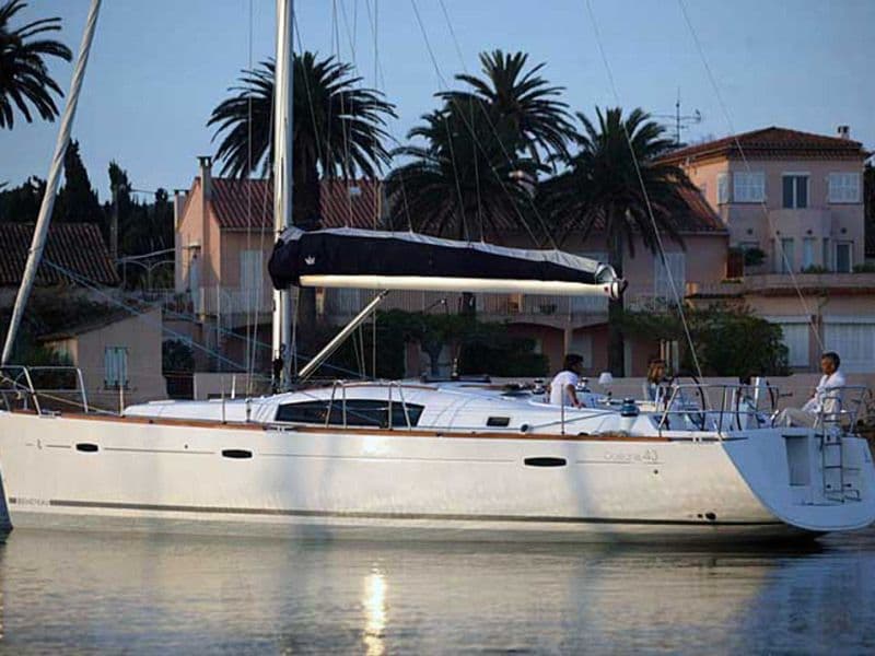 Billet Bénéteau Oceanis 43 (Sailboat)