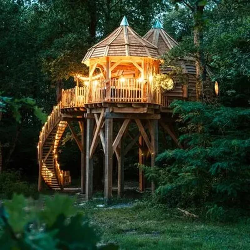 Billet Cabane dans les Arbres avec Spa Privatif près de Bordeaux