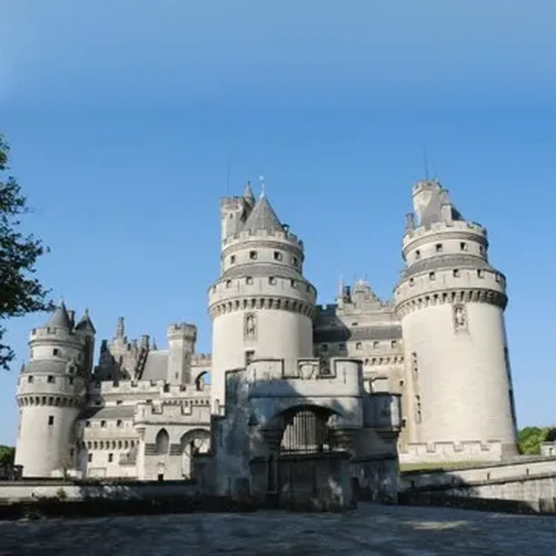 Billet Balade en Voiture de Collection au Château de Pierrefonds