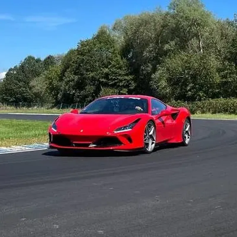 Billet Stage en Ferrari F8 Tributo - Circuit d'Issoire