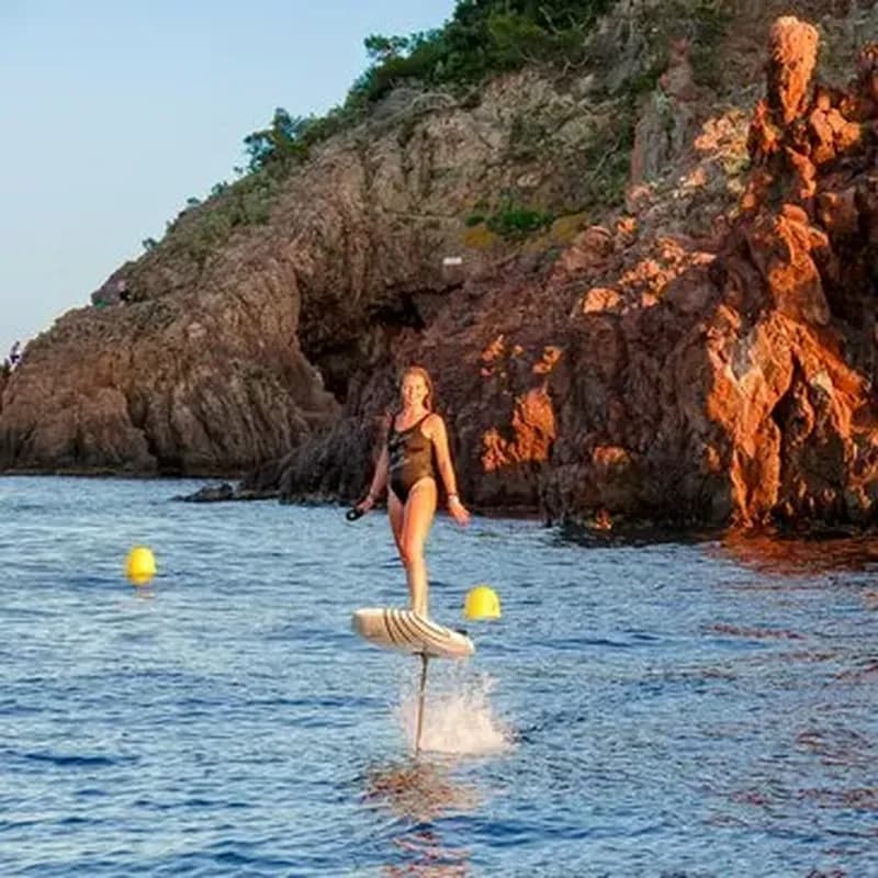 Billet Initiation au Surf Electrique à Foil à Cannes