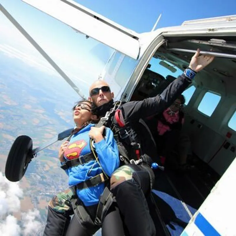 Billet Saut en Parachute Tandem près de Rennes