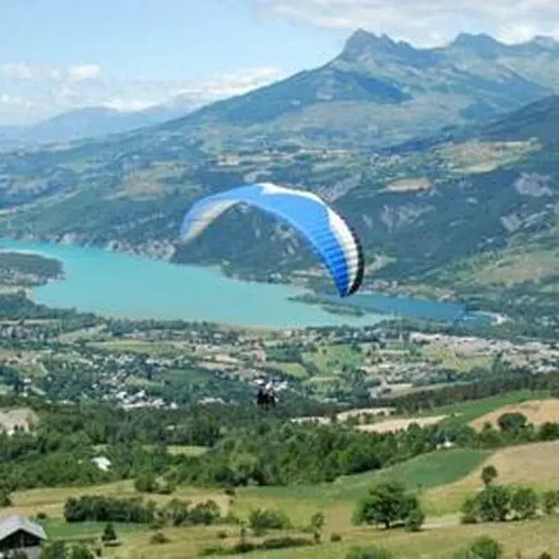 Billet Week-end Détente et Survol du Lac de Serre-Ponçon en Parapente