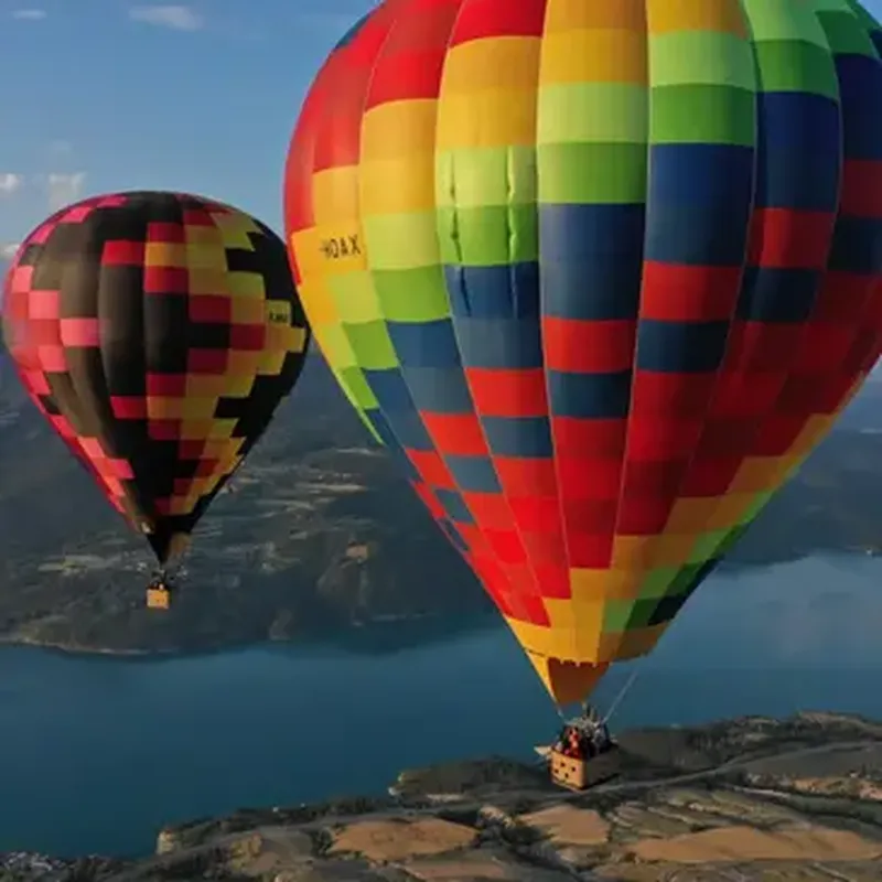 Billet Week-end Survol du Lac de Serre-Ponçon en Montgolfière