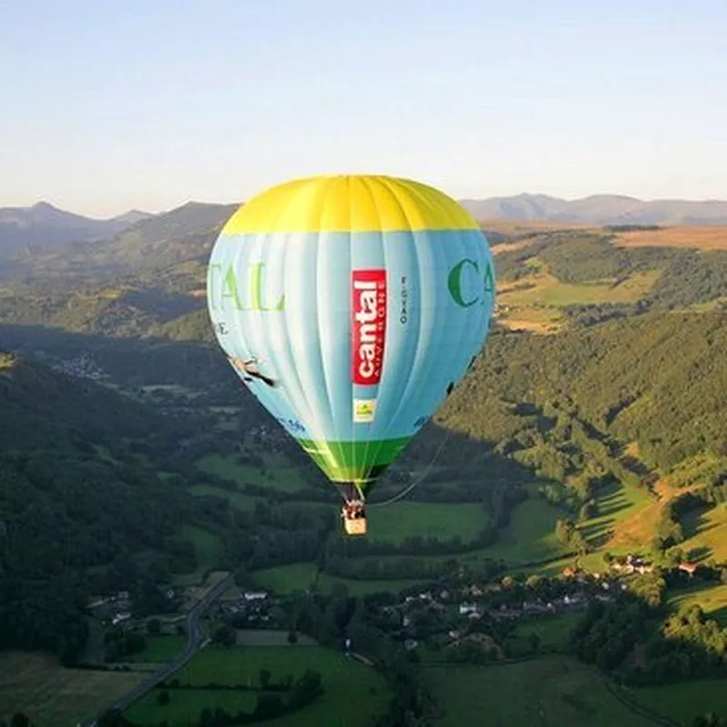 Billet Vol en Montgolfière à Saint Flour - Survol des Volcans d'Auvergne