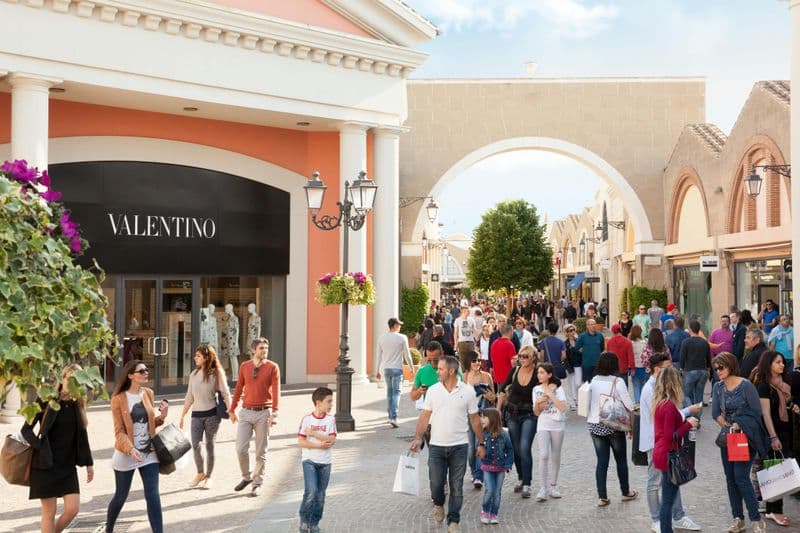 Billet Castel Romano Designer Outlet : Aller-retour depuis Rome