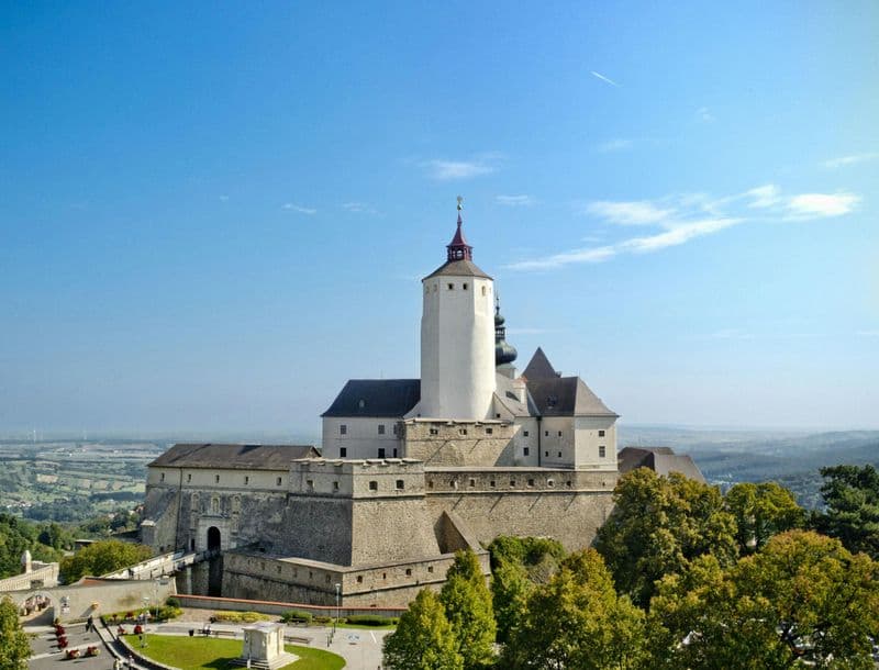 Billet Château de Forchtenstein: Billet d'entrée + Visite guidée