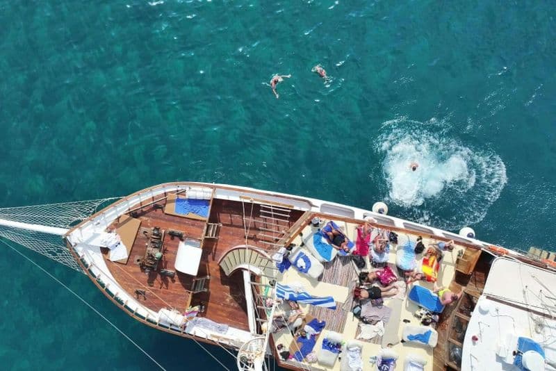 Billet Rhodes : Croisière en bateau + plongée en apnée + déjeuner