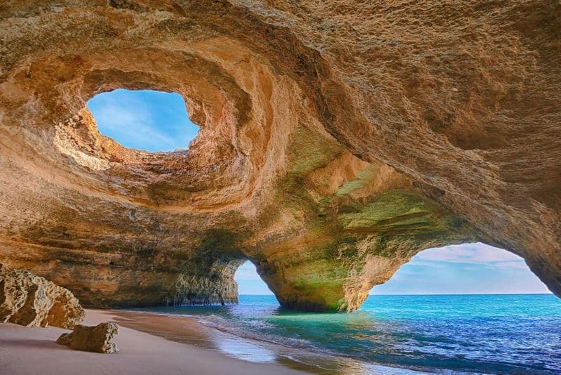 Billet Grotte de Benagil, plage de Marinha et observation des dauphins : Visite guidée depuis Vilamoura