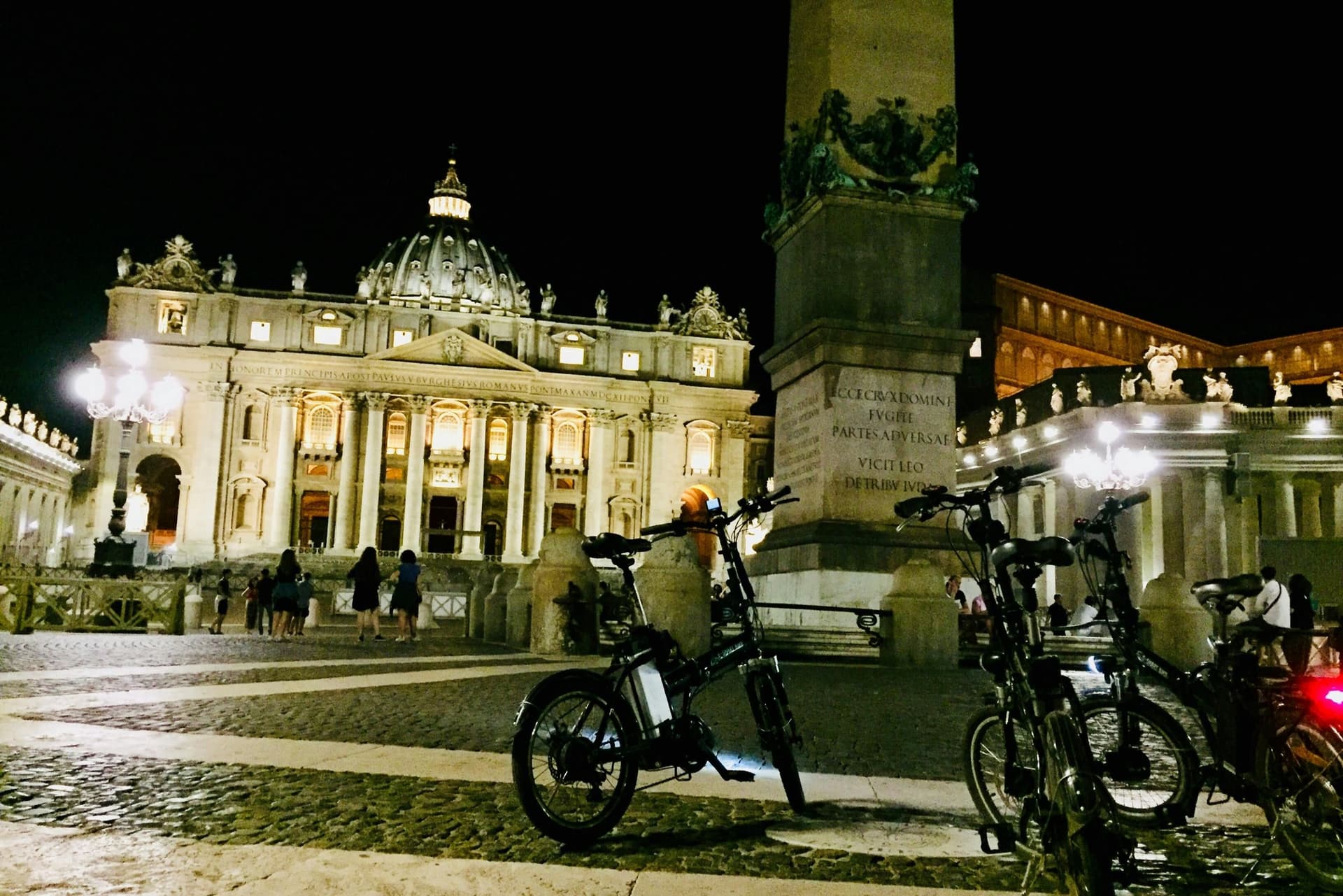 Billet Rome de nuit : Guide E-bike Tour avec dégustation de salami, fromage et vin