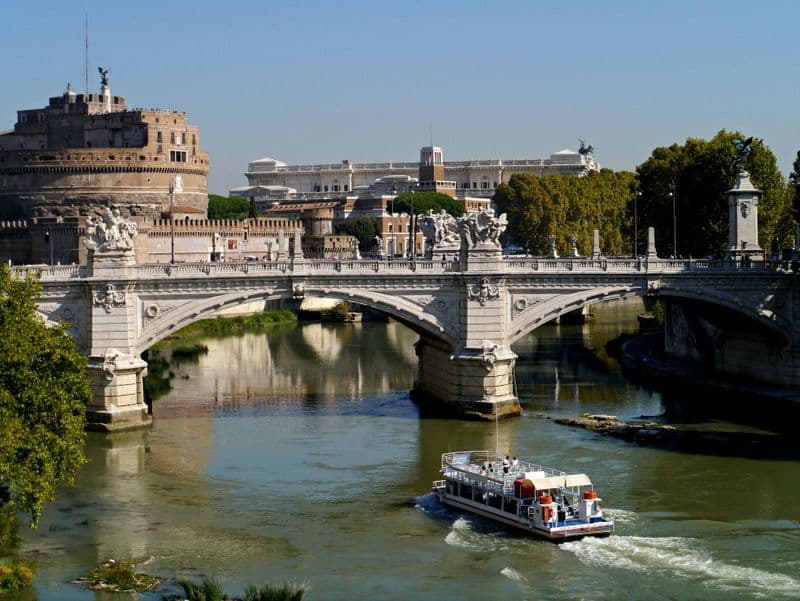 Billet Rome : Billet pour croisière Hop-on Hop-off sur le Tibre