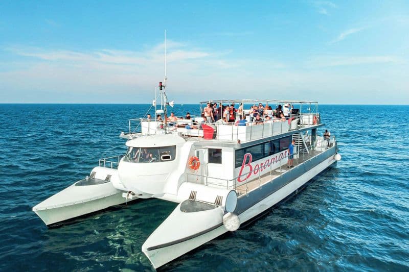 Billet Valence : Croisière en catamaran + baignade