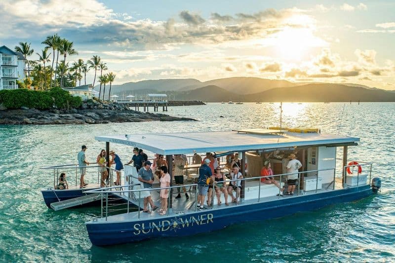 Billet Airlie Beach : Croisière au coucher du soleil à Whitsunday avec vin mousseux