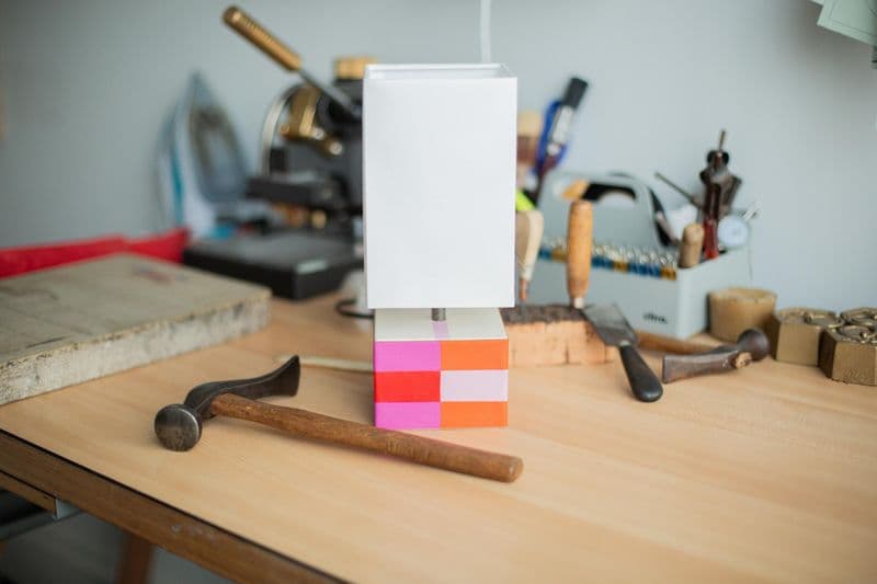 Billet Réalisez votre lampe en marqueterie de cuir