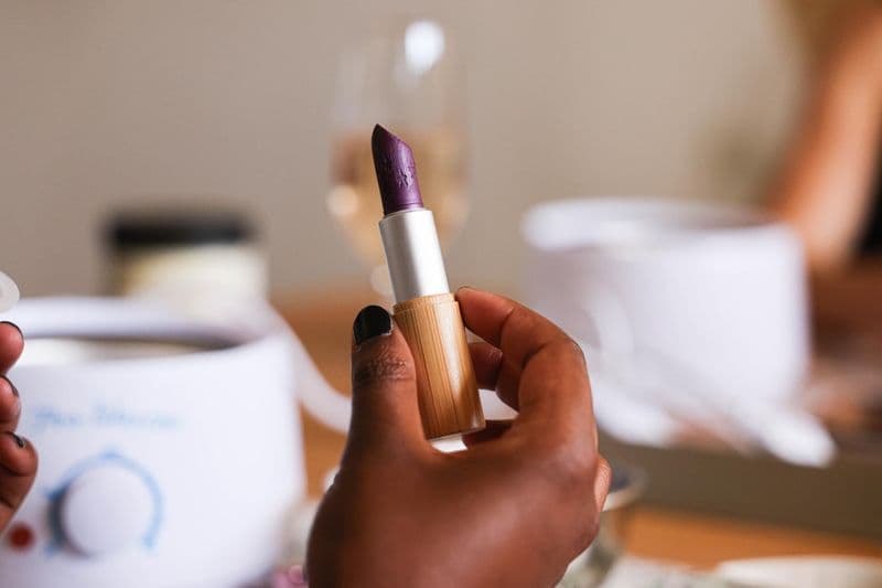 Billet Atelier - Créez votre rouge à lèvres nourrissant