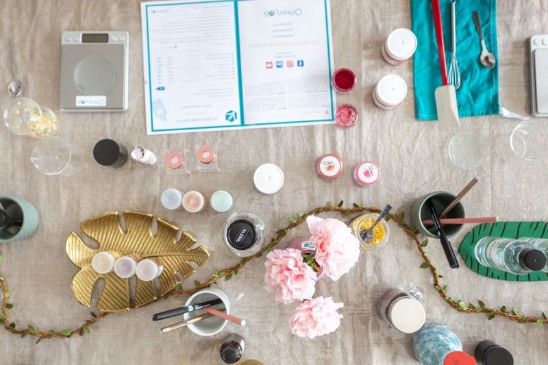 Billet Atelier - Créez un rouge à lèvre et son démaquillant