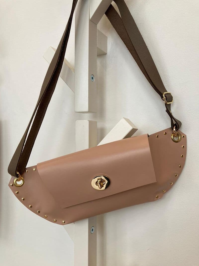 Billet Réalisez votre sac banane en cuir personnalisé