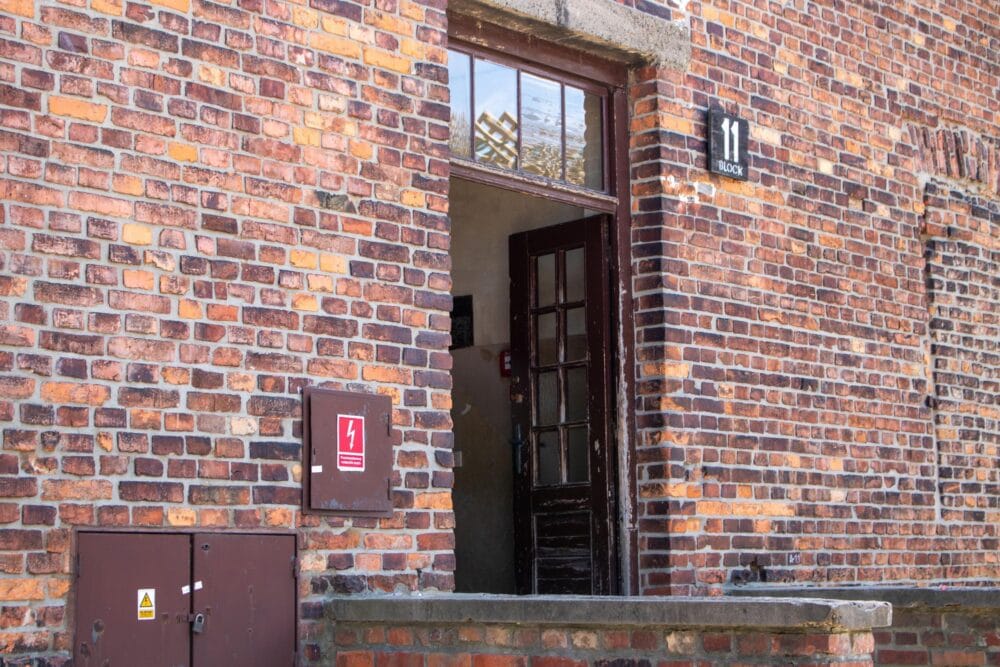 Auschwitz-Birkenau - Block 11