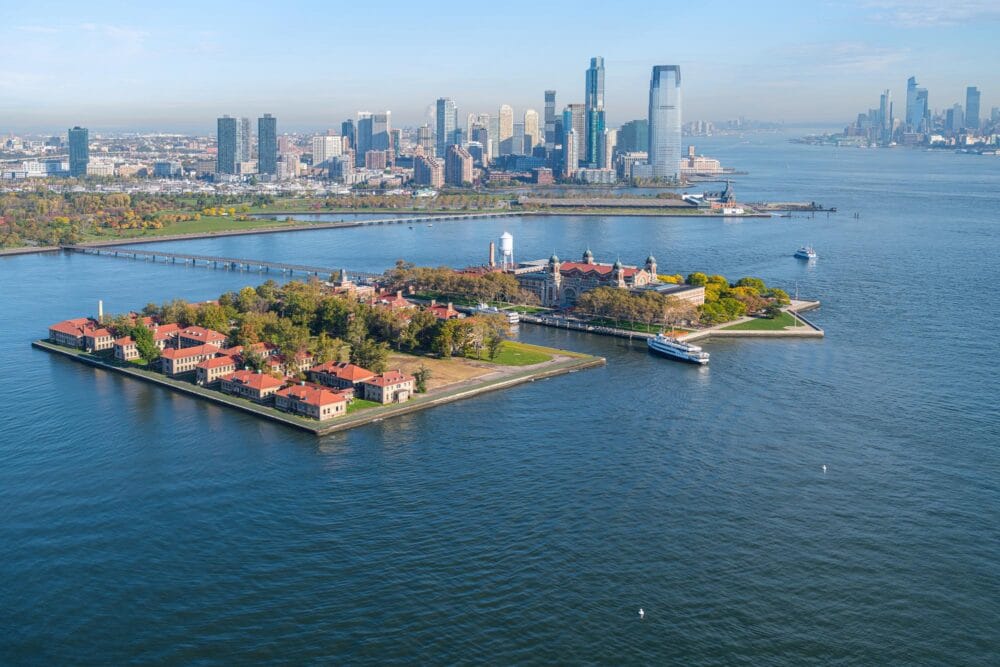 Vue aérienne d'Ellis Island