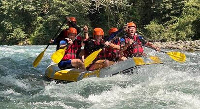 Descente du Gave de Pau en Rafting à Lourdes