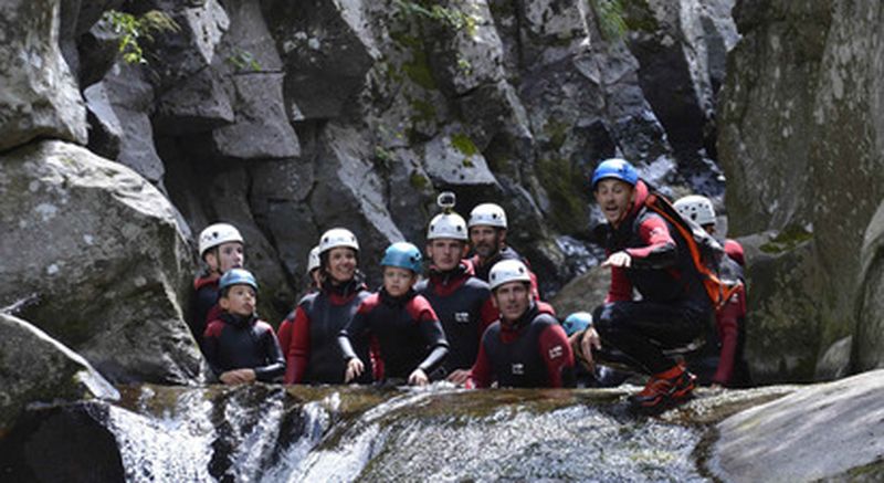 Canyoning de Pisseville autour de Vallon Pont d'Arc